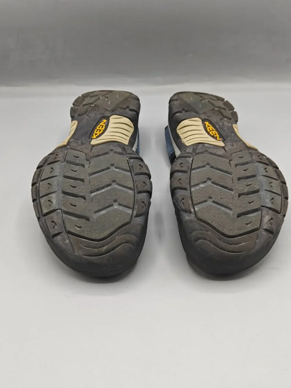 Keen Newport H2 Waterproof Shoes Sandals Men's  Sz 9 Navy Blue Pre-Owned